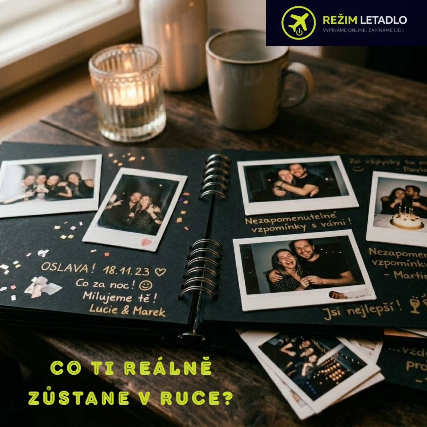 Fotoalbum s instantními fotkami a ručně psanými vzkazy